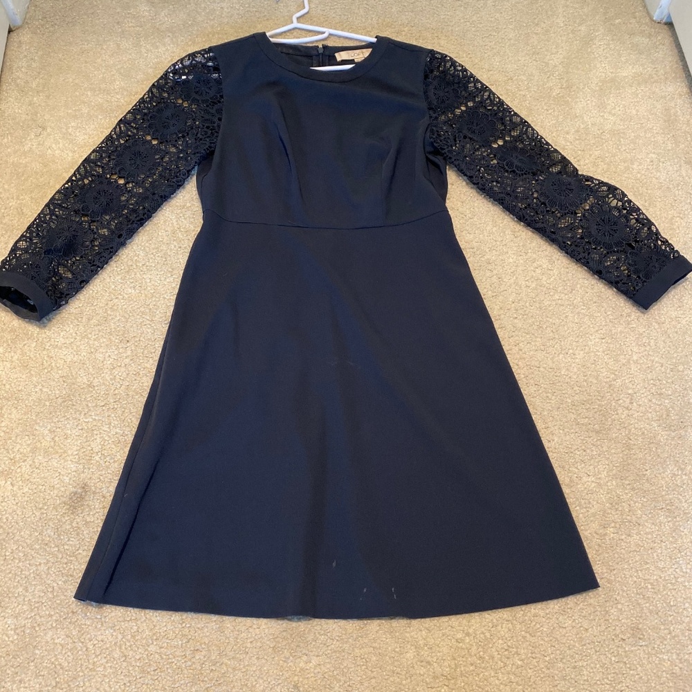 Lace sleeve dress